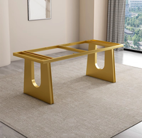 Pied de table de bureau rectangulaire moderne STG en acier au carbone noir et or, cadre de bureau commercial avec base pyramidale robuste