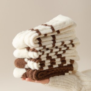 Warm Winter Thicken Stripes Women's Custom <strong>Socks</strong> Fashion Soft Crew <strong>Fuzzy</strong> <strong>Socks</strong> for Women <strong>Wholesale</strong> - Product Image 2