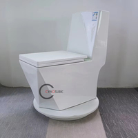 Vente en gros Nouvelle conception de toilettes en céramique monobloc pour salle de bain, articles sanitaires en porcelaine, cuvette de toilettes à chasse d'eau, toilettes de luxe