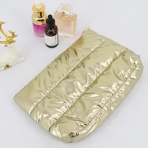 Fashion Women Quilted Makeup Bag Private Labels Beauty Polyester Puffy Gold Cosmetic Bags Pouches