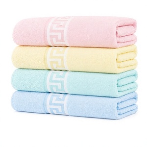 Ensemble de serviettes de bain pastel, douces, absorbantes, tissées, séchage rapide, en tissu éponge, pour cuisine, spa, bord de piscine, usage domestique, serviettes de bain en coton jacquard de luxe - Product Image 1