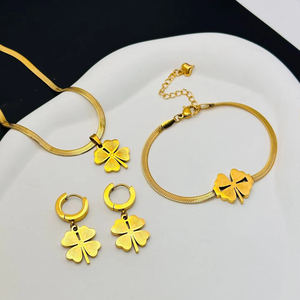 Conjunto <span class=keywords><strong>de</strong></span> Joyería <span class=keywords><strong>de</strong></span> Acero Inoxidable Dorado para Mujer: Cadena <span class=keywords><strong>de</strong></span> Serpiente con Mariposas, Tobillera <span class=keywords><strong>de</strong></span> Playa, Pendientes <span class=keywords><strong>de</strong></span> Trébol <span class=keywords><strong>de</strong></span> Cuatro Hojas y Collar - Tendencia - Product Image 1