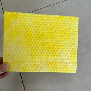 Rénovation d'un ancien bâtiment, mur intérieur, isolation phonique, panneau de laine de verre, sortie d'usine - Product Image 2