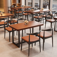 Ensemble table et chaises de restaurant BBQ de style moderne, table à manger en bois massif, chaise de loisirs en fer forgé, écologique, durable, centre commercial