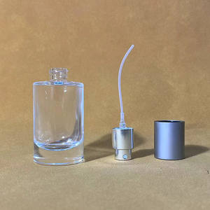 Flacone di Profumo Cilindrico Creativo da 30ML con Tappo a Vite, Spray in Vetro Vuoto Portatile con Erogatore - Product Image 3