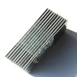 Panneau solaire en silicium monocristallin 0,8W 5,5V 118x63MM laminé givré pour chargeur solaire - Product Image 4