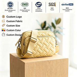 Borsa fotografica trapuntata giallo burro personalizzata BSCI di tendenza, borsa a tracolla da viaggio, borsetta a mani libere, piccola pochette da viaggio per giovani donne - Product Image 1
