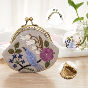Bolsa de <span class=keywords><strong>Oro</strong></span> con Bordado de Suzhou Hecho a Mano, Estilo Antiguo Coreano Tridimensional - Product Image 3