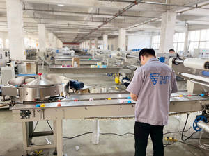 เครื่องบรรจุสบู่ก้อนแบบอัตโนมัติไฟฟ้ารุ่นใหม่ สำหรับสบู่อาบน้ำแบบเม็ด  บรรจุภัณฑ์โลหะ ใช้งานง่าย รองรับหลายแรงดันไฟฟ้า - Product Image 4