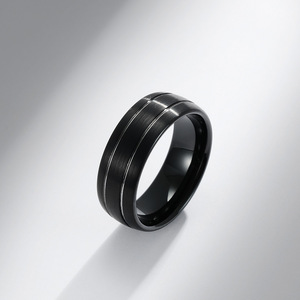 Anillo de Acero de Tungsteno de 8mm con Doble Ranura, Acabado Mate Negro Cepillado, Elegante, para Hombre, Bicolor, Resistente a Arañazos, con Índice Chapado en Oro - Product Image 4