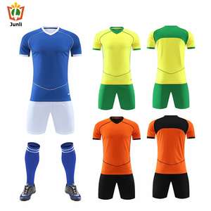 Set di Uniformi da Calcio Personalizzabili per Club/Squadre Nazionali, Maglia da Allenamento a Maniche Corte in Poliestere - Product Image 4