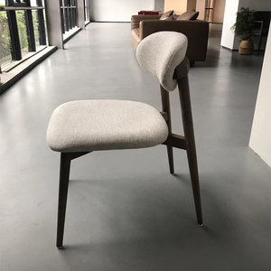 Chaises de Salle à Manger Modernes Minimalistes en Tissu Designer, Dossier en Bois Massif, Chaise Nordique en Bois pour la Maison, la Salle à Manger et le Restaurant - Product Image 3