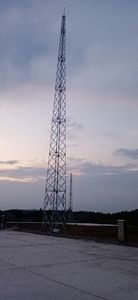 Torre Guyed, torre <span class=keywords><strong>de</strong></span> <span class=keywords><strong>antena</strong></span> <span class=keywords><strong>de</strong></span> microondas, torre <span class=keywords><strong>de</strong></span> acero <span class=keywords><strong>de</strong></span> celosía, Torre galvanizada en baño caliente - Product Image 4