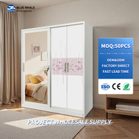 Armoire en acier moderne autoportante avec porte coulissante gauche réglable et ouverture à droite, design gain de place pour chambre à coucher