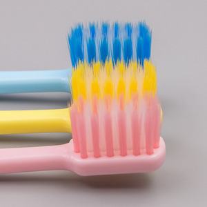 แปรงสีฟันขนนุ่มสำหรับเด็ก ด้ามจับไนลอน ใช้ในบ้าน สำหรับเด็ก - Product Image 4
