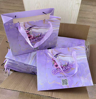 Sacs de shopping en papier kraft doux au toucher, impression de logo personnalisée pour la promotion de marques de boutiques haut de gamme, emballage cadeau