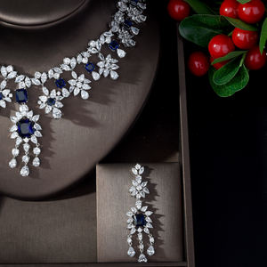 Классический комплект ювелирных изделий HIBRIDE в африканском стиле с блестящими каплями, комплект украшений в нигерийском стиле, свадебное ожерелье для женщин, N-1074 на годовщину - Product Image 3