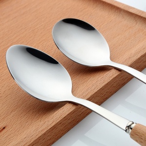 ด้ามไม้บีช 410 สแตนเลสสตีล ชุดมีดสเต็ก ส้อม ช้อน ตะเกียบสไตล์ญี่ปุ่น ดีไซน์มินิมอล ขัดเงาแบบกระจก สำหรับของหวาน - Product Image 4