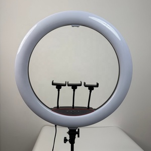 <span class=keywords><strong>Prix</strong></span> de gros studio caméra vidéo téléphone <span class=keywords><strong>22</strong></span> <span class=keywords><strong>pouces</strong></span> led cercle anneau lumière photographie vlogging kit et maquillage vanité avec lumière - Product Image 2