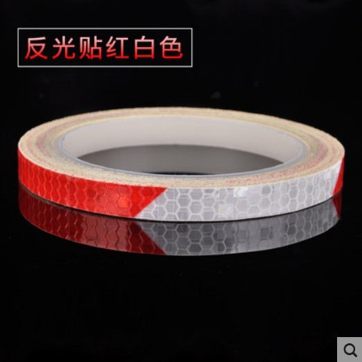 Red and white [8 meters]