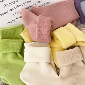 Haute Qualité Hiver Solide Couleur Coton <span class=keywords><strong>Chaussettes</strong></span> Femmes Épais Slouch <span class=keywords><strong>Laine</strong></span> Moyen Tube <span class=keywords><strong>Chaussettes</strong></span> - Product Image 3
