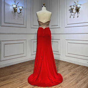 Abito da Sera Rosso Senza Spalline a Sirena con Perline Serene Hill LA71731, Vestito Sexy con Spacco per Passerella - Product Image 5
