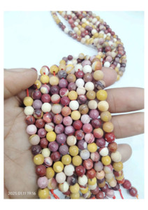 Perles rondes lisses en jaspe Mookaite naturel authentique |   Tailles disponibles : Agate Mirani du Rajasthan, thème Amour - Product Image 2