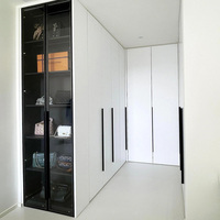 Armoire de chambre à coucher moderne personnalisable avec portes battantes et bureau intégré ; Armoire d'angle ; Armoire domestique