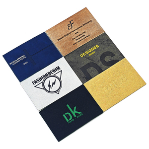 Dập nổi cá nhân túi quần áo giả da Logo <span class=keywords><strong>tag</strong></span> tùy chỉnh PU <span class=keywords><strong>jeans</strong></span> da vá nhãn cho quần áo quần jean túi quần áo - Product Image 5