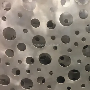 Nez d'escalier en aluminium perforé antidérapant Plaque métallique perforée antidérapante pour sol