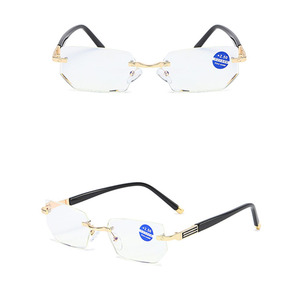 Lunettes de lecture pour hommes, design classique, rectangulaires, fines, de luxe, anti-lumière bleue, métal doré, <span class=keywords><strong>verres</strong></span> multifocaux clairs blancs - Product Image 2
