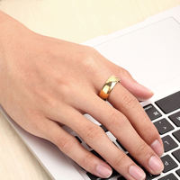 Vente en gros de bague en carbure de tungstène plaqué or de 8mm bague de fiançailles classique pour hommes et femmes pour les fêtes