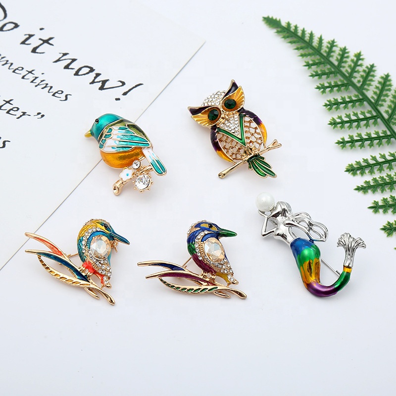 XILIANGFEIZI Лидер продаж, милый корсаж, креативный цветок, птица, булавка со стразами, животные, эмалированные Броши из мультфильма