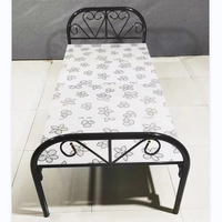 Lit pliant en métal, très vendu au Moyen-Orient, lit pliable en acier portable avec matelas, lit de camping en fer