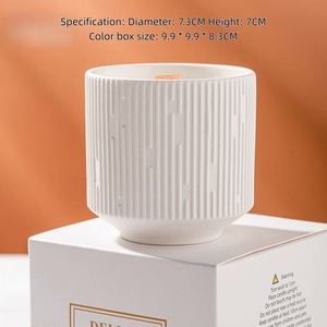 Bougie parfumée en céramique faite à la main avec mèche en bois, aromathérapie, style nordique pour la décoration de la maison - Product Image 2