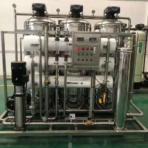 Machine de fabrication de sachets système complet de traitement et d'emballage de l'eau avec système de filtration par osmose inverse 3000 LPH 4000lph