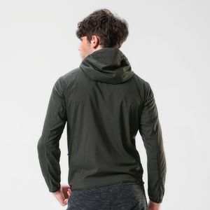 เสื้อแจ็คเก็ตกันลมผู้ชาย ปรับแต่งได้ 100% ไนลอน คุณภาพสูง กันน้ำและกันลม บางเบาสำหรับฤดูใบไม้ผลิ - Product Image 3