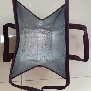 Sac isotherme en tissu non tissé 10 pièces, avec couche isolante - Product Image 1