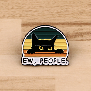 Simpatica spilla in smalto con sguardo di gatto nero simpatico in lega di animali distintivo a goccia di olio personalizzato stampato UV per abbigliamento - Product Image 3