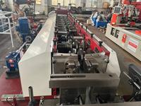 0.8-1.2mm C89 C140 C200 Multi-taille LGS Machine Largeur Réglable Léger Jauge En Acier Rouleau Formant La Machine
