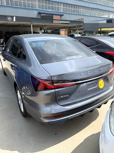 Roewe I5 1.5L STD 2024, transmission manuelle, <span class=keywords><strong>voiture</strong></span> d'occasion, conduite à gauche, 5 places, berline compacte économe en carburant, état quasi neuf, pour l'exportation - Product Image 3
