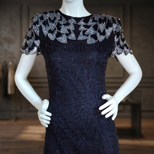 Robe de soirée noire de haute qualité à col rond, brodée de fleurs et perlée, en tulle, coupe droite, longueur genou - Product Image 5