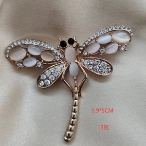 เข็มกลัดโลหะอัลลอยดอกไม้พลอยเทียมรูปสัตว์เครื่องประดับสำหรับงานแต่งงานของผู้หญิงชุดเครื่องประดับหรูหราไม่ซ้ำใครของขวัญชุบทอง - Product Image 2