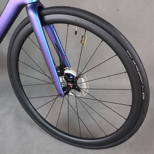 Bicicleta Completa SERAPH, Cuadro de Carbono Superligero, Bicicleta de Carretera con Cableado Interno, Grupo R7170 Di2, Ruedas de Carbono FM202 - Product Image 6