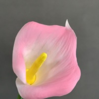 Jy-0038 Fleur artificielle Calla Lily à double tête sur tige unique, taille moyenne, à 2 fleurs, pour décoration de mariage, de maison et d'arrangements en vase