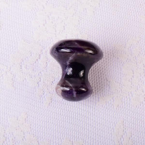 Piedras de masaje Gua Sha con forma de hongo de alta calidad - Product Image 2