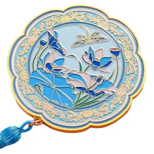 Quà lưu niệm tinh tế và quà tặng nhỏ Trung Quốc phong cách Kim Loại tua Túi xách tay gương du lịch trang điểm công cụ làm đẹp Hộp quà tặng - Product Image 3