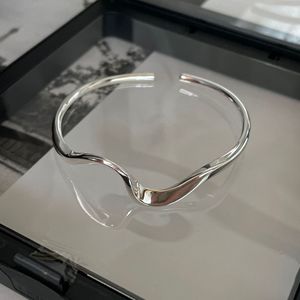 Fan zhiqiao กำไล S925สไตล์เกาหลี, กำไลข้อมือโมเบียสเงินสเตอร์ลิงดีไซน์เรียบง่ายบิดเปิดได้ง่ายชุบโรเดียม - Product Image 2