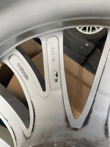 <span class=keywords><strong>Jantes</strong></span> en alliage d'aluminium d'<span class=keywords><strong>occasion</strong></span> authentiques de 18 pouces pour <span class=keywords><strong>BMW</strong></span> Série 5 F18, <span class=keywords><strong>jantes</strong></span> d'origine d'<span class=keywords><strong>occasion</strong></span>, kits de carrosserie pour <span class=keywords><strong>BMW</strong></span> 525Li, aspect renouvelé - Product Image 4