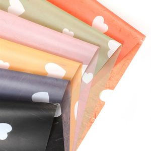 Papel de Embalaje para el Día de San Valentín, Diseño de Amor Neón, Plástico Impermeable de 56x56cm, PVC de Doble Capa, Color Caramelo, Ramo de Rosas, Manualidades con Flores - Product Image 6